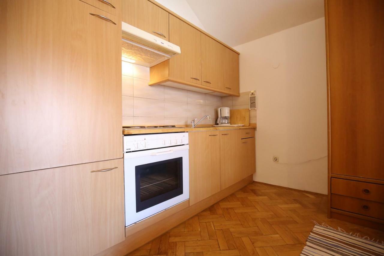 Apartments Paleka Petrcane Bagian luar foto