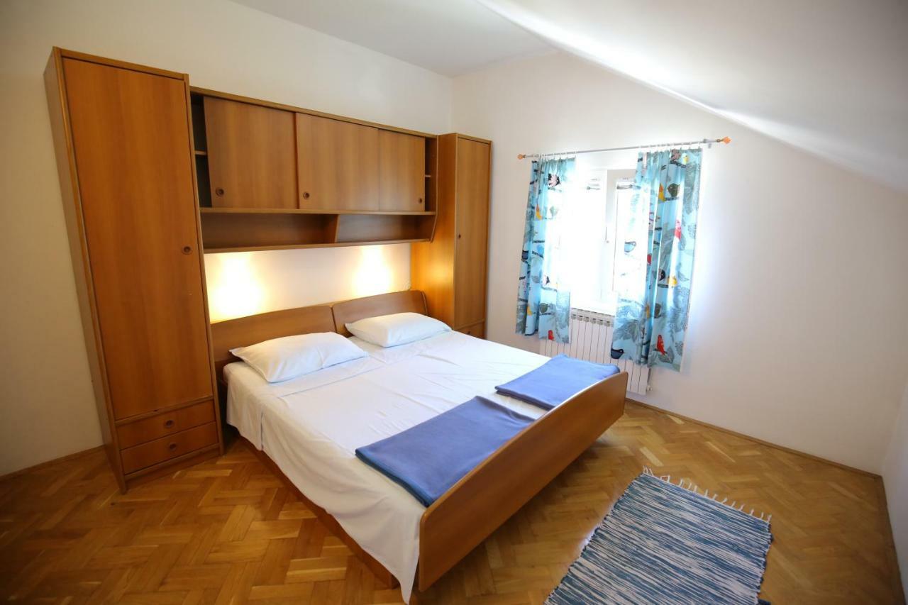 Apartments Paleka Petrcane Bagian luar foto
