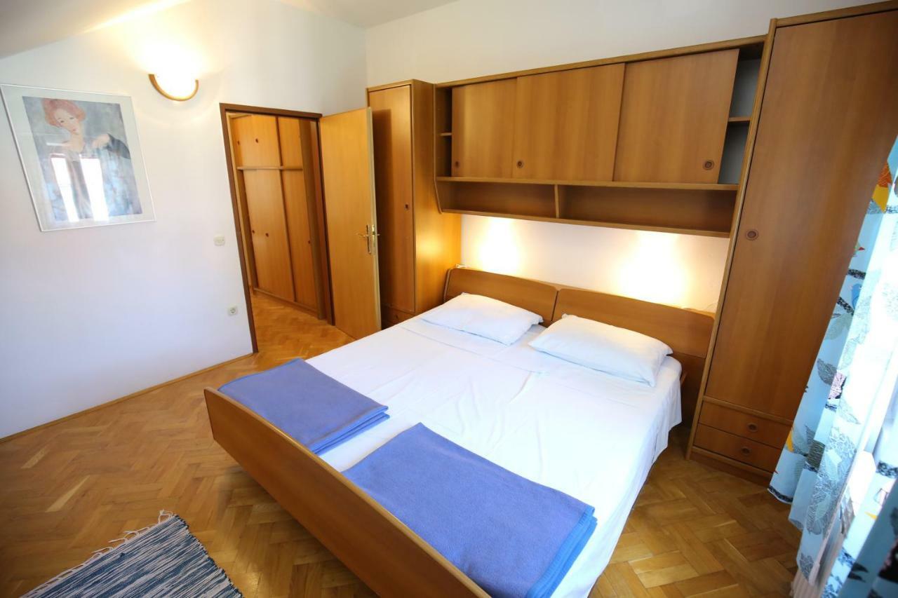 Apartments Paleka Petrcane Bagian luar foto
